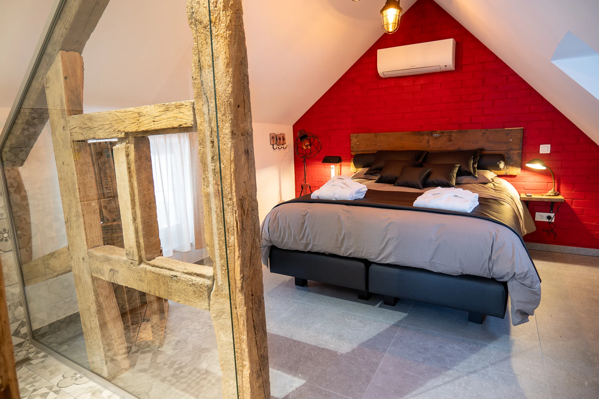 Image hover effect image